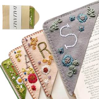 Dalianlc 26 Letters Personalized Hand Embroidered Corner Bookmark Cute Flower Embroidery Corner Book Marker Ha