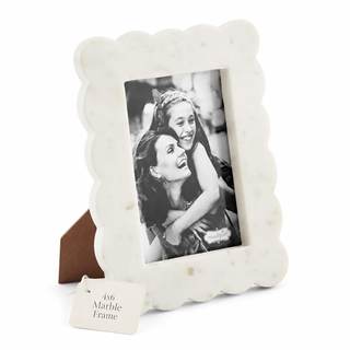 Mud Pie Scalloped Marble Frame, Small, 4x6 | Scalloped Picture Frame and Marble Picture Frame