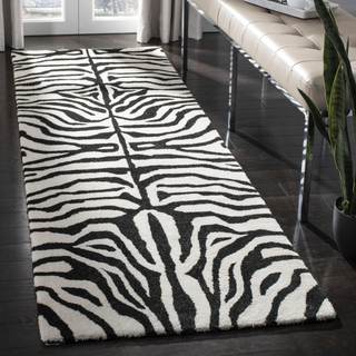 SAFAVIEH Soho Collection Runner Rug - 2'6" x 14', Black & White, Handmade Wool, Ideal for High Traffic Areas i